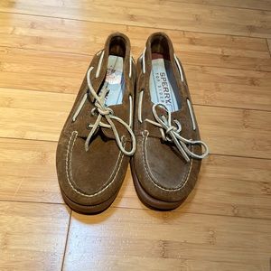 Brown Sperrys size 9 men’s